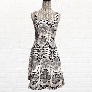 Retro print fit and flare sleeveless cotton dress